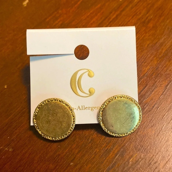 CC’s Vintage Style Gold Coin Earrings 🪙​​​​​​​​​​ - Picture 1 of 1